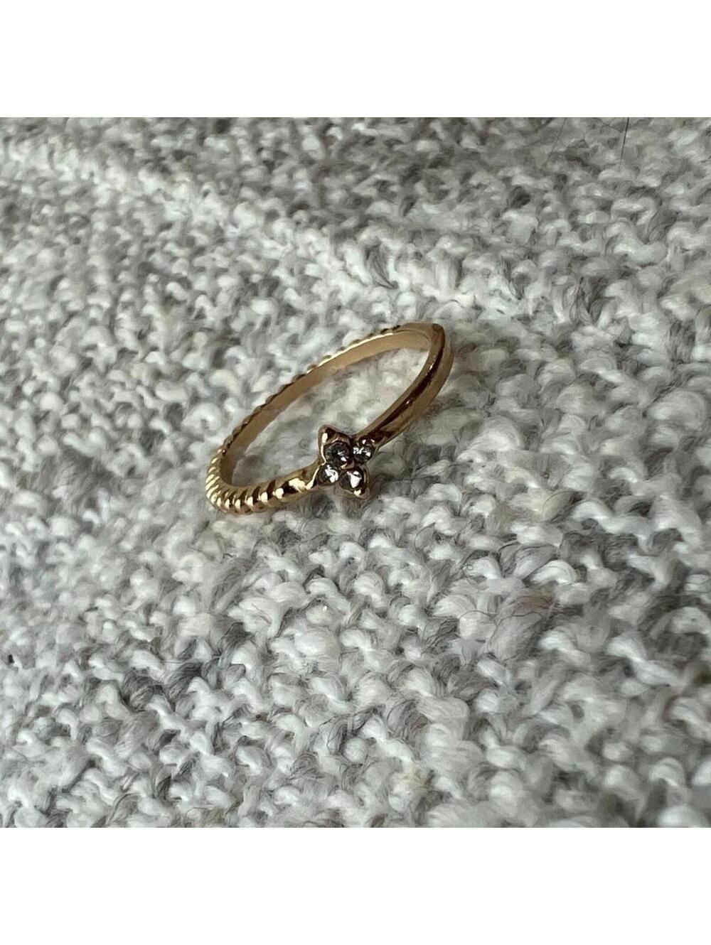 Vintage Dainty Gold Toned Ring